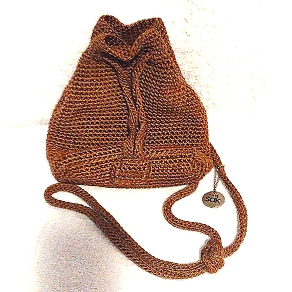 SAKS PURSE VINTAGE NITTED BACKPACK $100.00 O.B.O. 90'S RARE :